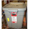 Image 1 : NEW RUBBERMAID 68 LITRE ROUGHNECK TOTE W. LID