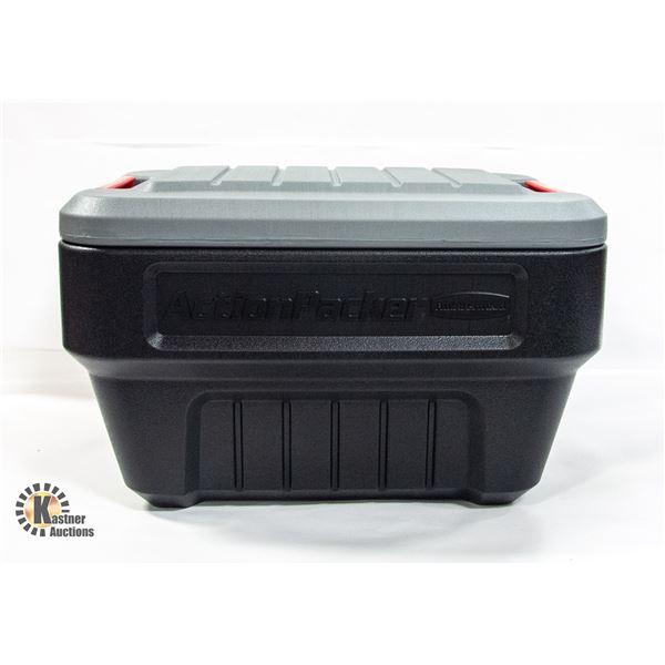 RUBBERMAID ROUGHNECK ACTION PACKER TOTE 30.2 L