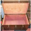 Image 2 : VINTAGE WORLD WAR II WOOD CHEST