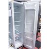 Image 2 : FRIDGIDAIRE WHITE SIDE X SIDE FRIDGE W/ WATER &