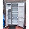 Image 2 : FRIDGIDAIRE ST. STEEL SIDE X SIDE FRIDGE W/