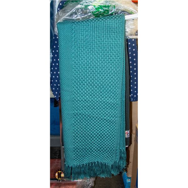 SET OF 2 SETS OF BED TOP COVERS/FURNITURE