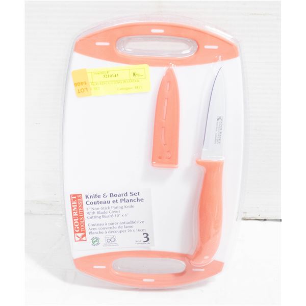 NEW SEALED CUTTING BOARD & KNIFE SET
