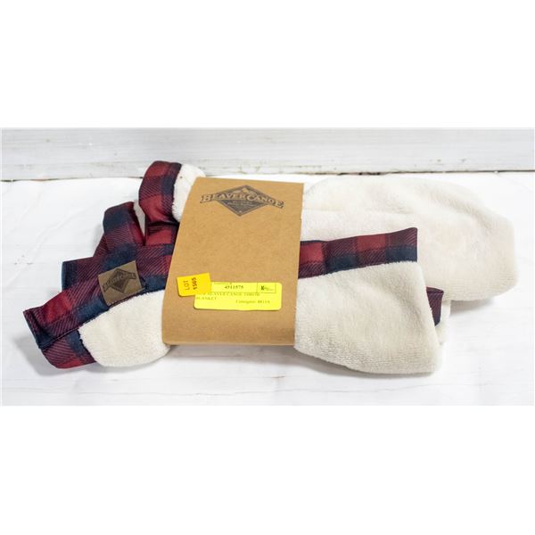 NEW BEAVER CANOE THROW BLANKET
