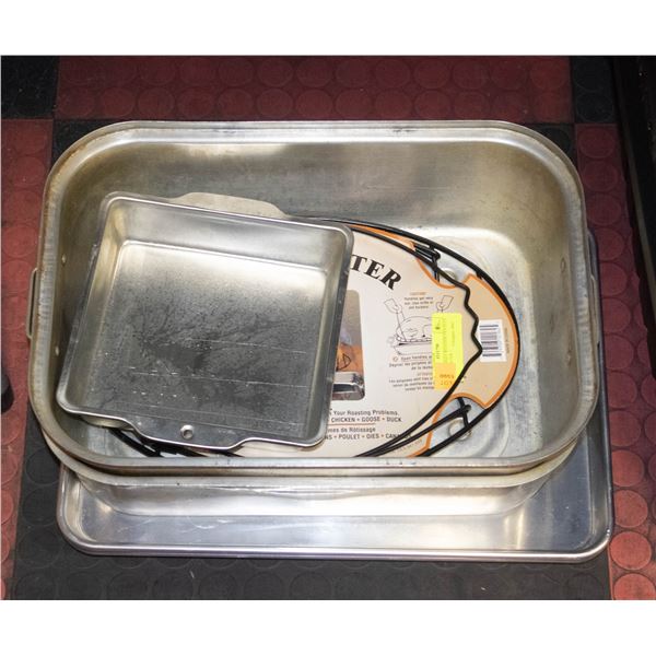 LARGE TURKEY ROASTER PAN PLUS TURKEY LIFTER +