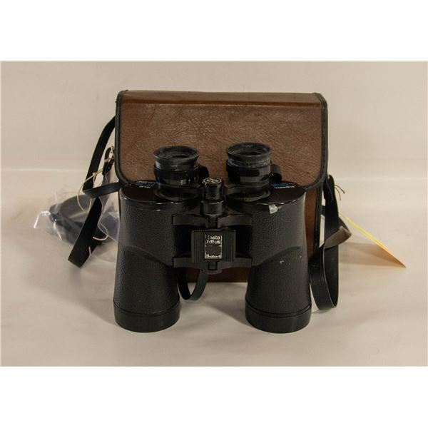 VINTAGE WIDE ANGLE BUSHNELL BINOCULARS WITH CASE