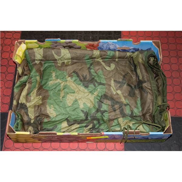 MILITARY CAMO WET WEATHER PONCHO / BLANKET