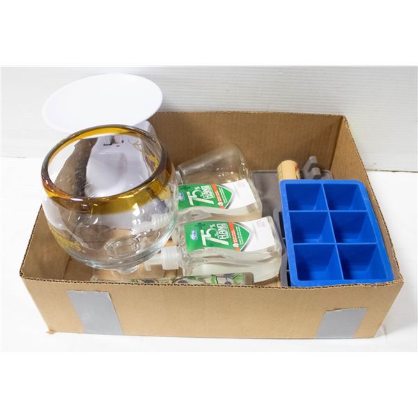 BOX WITH 2 CLEACE 500ML HAND SANITIZERS,