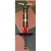 Image 1 : AVIGO BLAZE POGO STICK