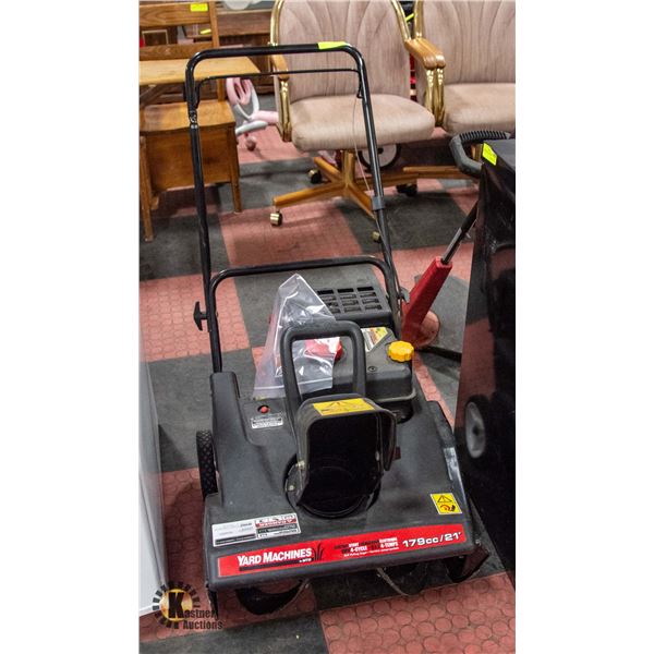 YARD MACHINES 179CC 21" GAS SNOWBLOWER