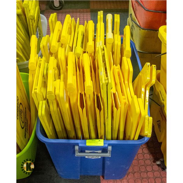 TOTE OF WET FLOOR SIGNS
