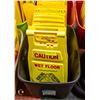Image 1 : TOTE OF WET FLOOR SIGNS