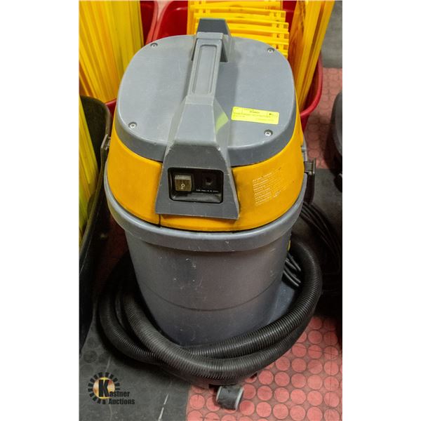 GHIBLI MODEL AS-27 WET/DRY VACUUM