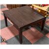 Image 1 : WOODEN TABLE H-20.5" W-35.5" L-35.5"