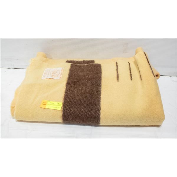 VINTAGE HUDSON BAY 4 BAR POINT WOOL
