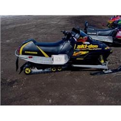 2003 Ski Doo MXZ 500 L/C