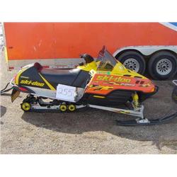 2002 Ski Doo MXZ 700