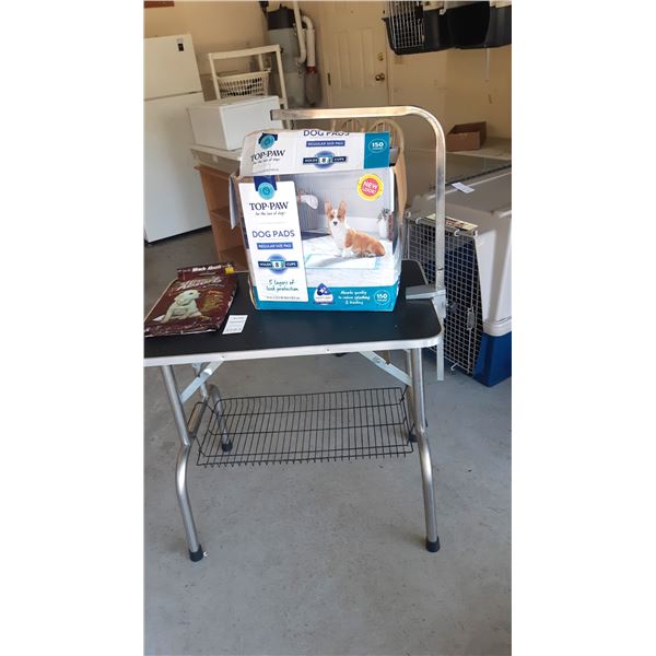 Grooming Table, Dog Pads A
