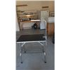 Image 4 : Grooming Table, Dog Pads A