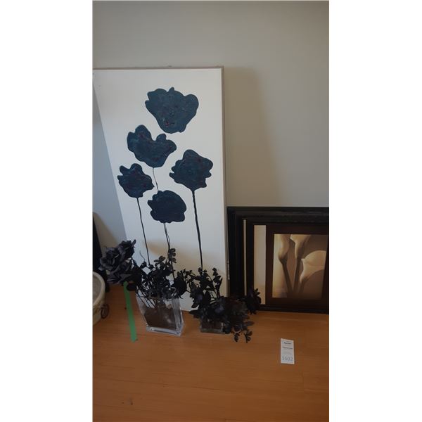 Art Prints, Faux Flowers A