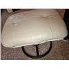 Image 11 : Swivel Chair & More C