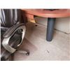 Image 13 : Office Desk & Chair C