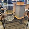 Image 1 : 2 RETAIL COUNTERTOP DISPLAYS