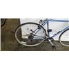 Image 2 : BLUE UNKNOWN BIKE
