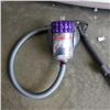 Image 2 : DYSON VACUUM