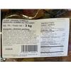 Image 3 : 2 BAGS OF CLARA WINE GUMS AND BOX OF 32 FIG BARS