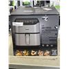 Image 2 : BELLAPRO 5.7L TOUCHSCREEN AIR FRYER - TESTED WORKING, RETAIL $219