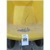 Image 2 : True Temper Dually Wheelbarrow (Bin Cracked)