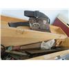 Image 2 : Wooden Toolbox, Tool Belt, Puller, Saws