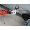 Image 2 : B & D Electric Trimmer