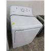 Image 1 : GE White Clothes Dryer