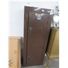Image 1 : Homak Round Metal Slim Line Gun Cabinet