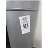 Image 2 : Round Elongated Travel Hard Cases - 2