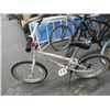 Image 1 : Mongoose Girls BMX Bike
