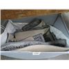 Image 1 : Grey Hamper w/Bath Mats
