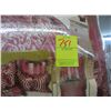 Image 2 : Queen Comforter Set, Candle Holders, Storage Baskets, Décor