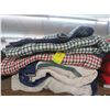 Image 1 : 4-Riding Blankets - 4 X $