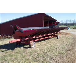 1995 – Case – I.H. #1083 Corn Head