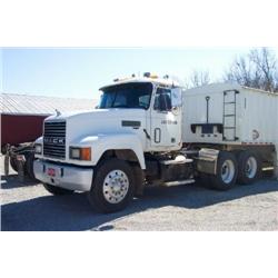 1992 Mack – 9 Speed