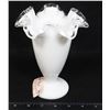 Image 4 : WHITE GLASS CLEAR TOP VASE EXCELLENT CONDITION