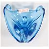 Image 2 : BLUE CHALET ART GLASS “CHANTILI” THREE CURLED ARM