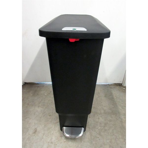 New Slim Black Locking Kitchen Trash Can - 40 Liter