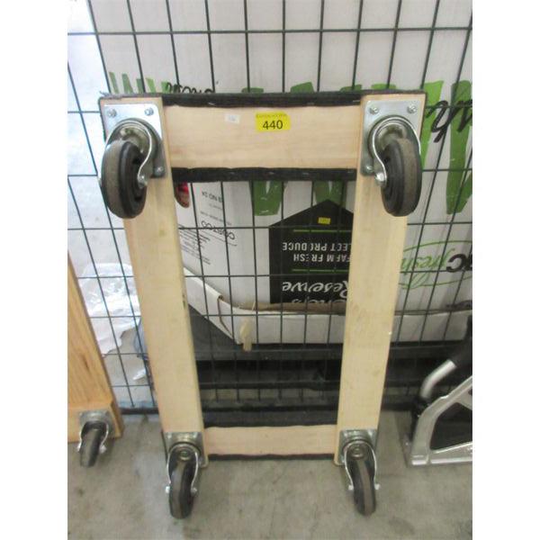 18" x 30" Flat Dolly with 4.5" Casters