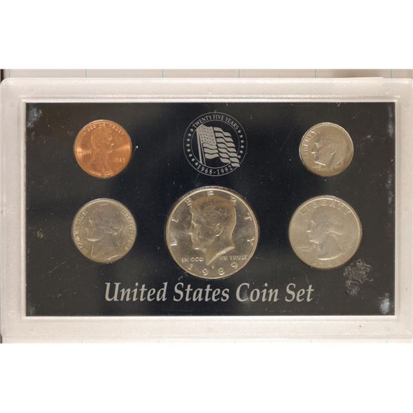 1989 US YEAR SET IN PLASTIC HOLDER NO BOX