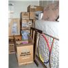Image 5 : Storage Unit E110 - 10x10x6 cubic feet - Items in storage units must be picked up within 3 days, win