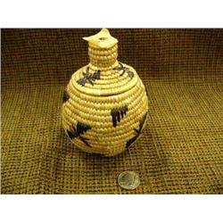 5.5" Yup'ik grass basket made by Elizabeth Mute from Kipnuk, AK (2)